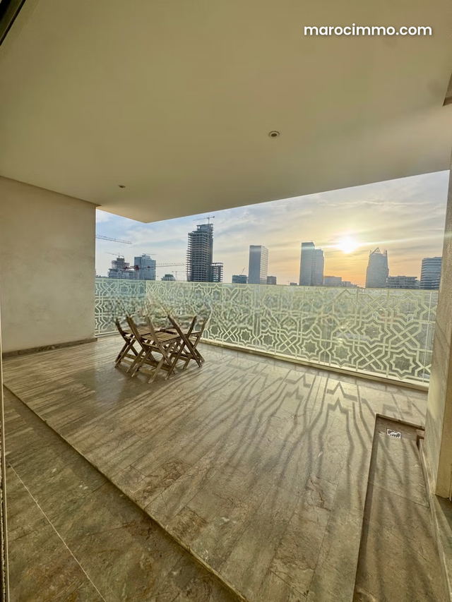 À Vendre – Appartement d’Exception en Résidence Fermée et Sécurisée au CFC — Casablanca