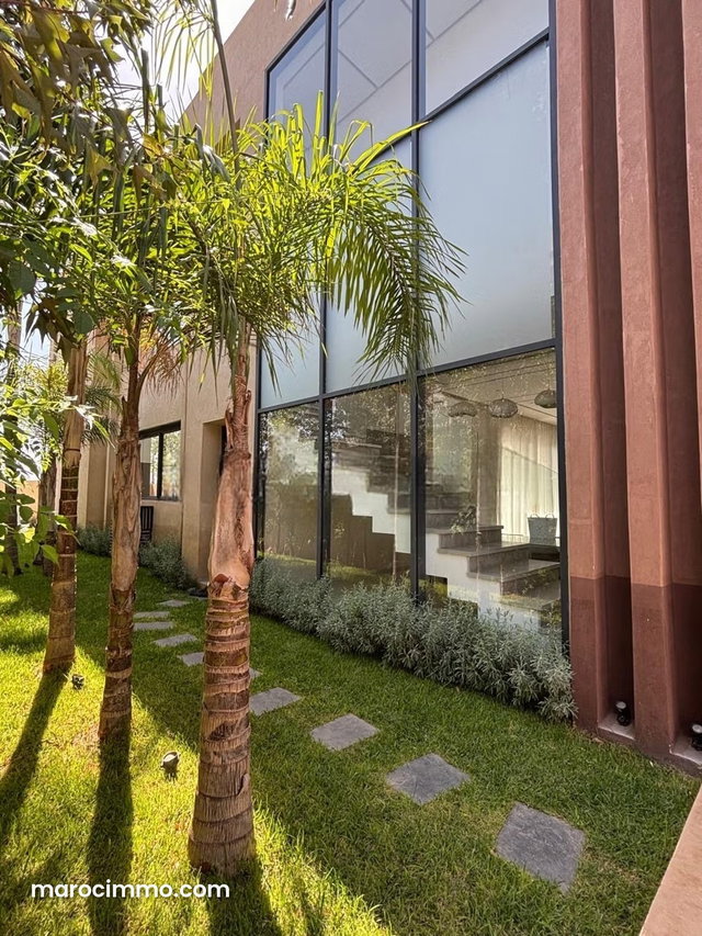 Villa contemporaine dans résidence avec Golf — 4