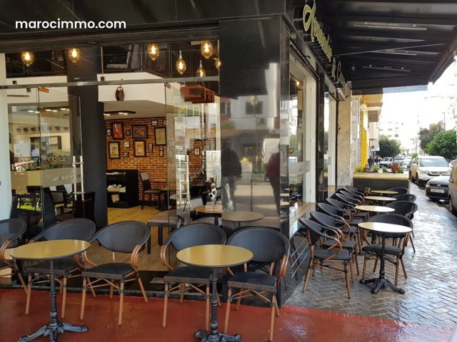Café de 240 m² avec mezzanine à vendre — 4