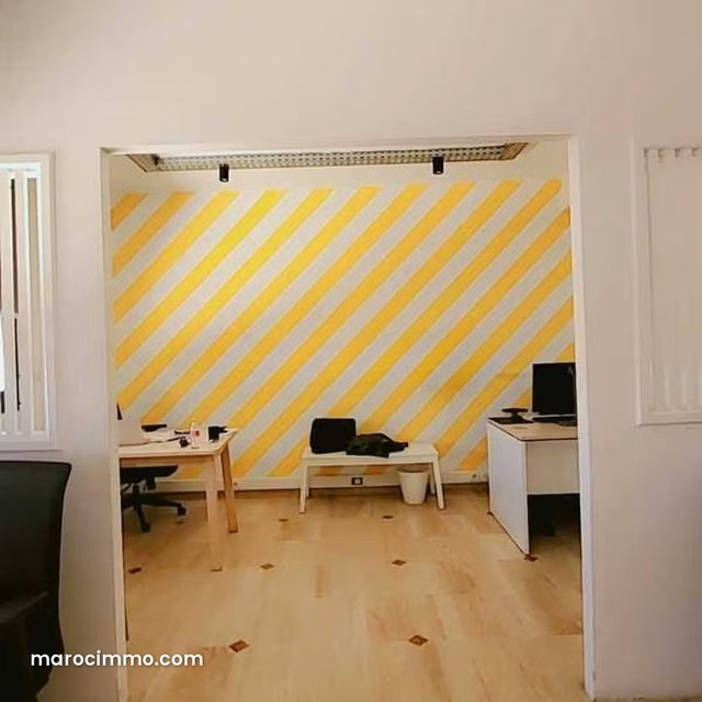 Office for Rent of 337.0 m² in Casablanca, Moulay Youssef — 2