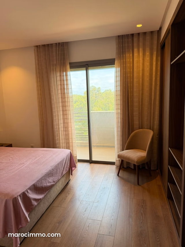 Bel appartement en location à Casablanca Finance City. 4 grandes pièces. Meublé — 4
