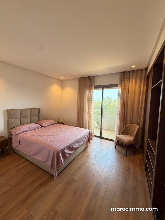 Bel appartement en location à Casablanca Finance City. 4 grandes pièces. Meublé — 2