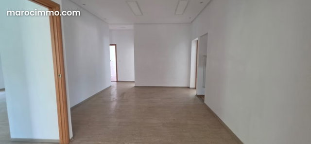 Usage bureau spacieuse villa de plain pied — 5