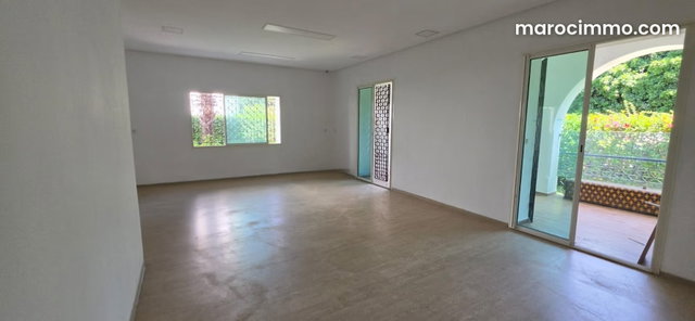 Usage bureau spacieuse villa de plain pied — 2