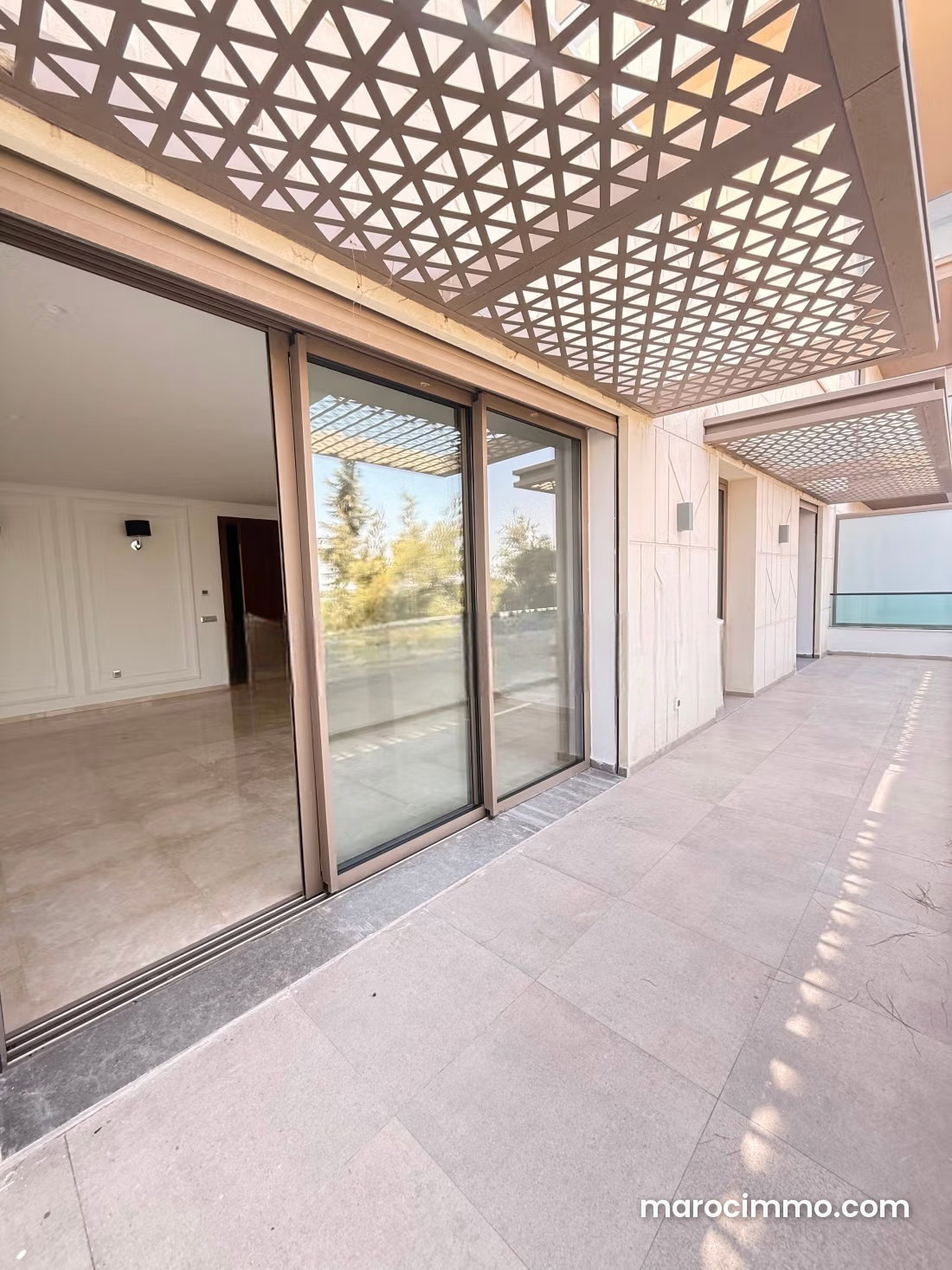 Appartement lumineux à louer à Souissi Rabat avec piscine — Rabat