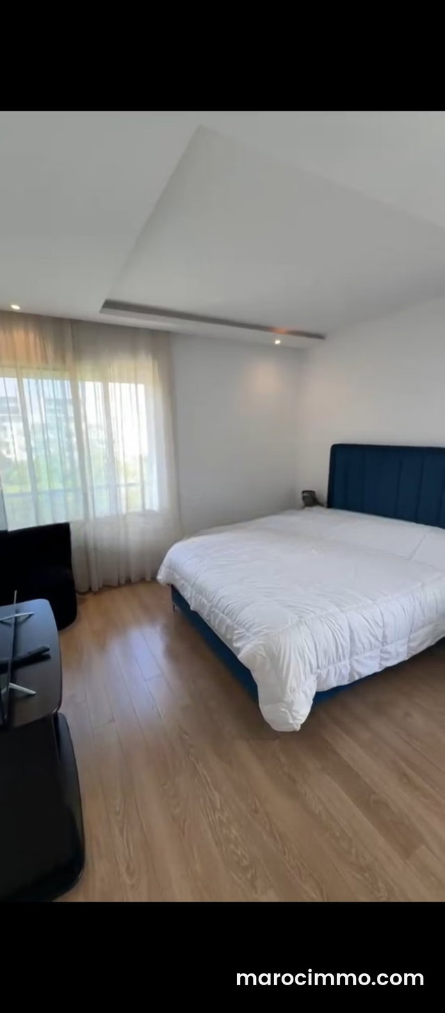 Location d'un appartement à Riyad. 2 grandes pièces. Grand balcon — 2
