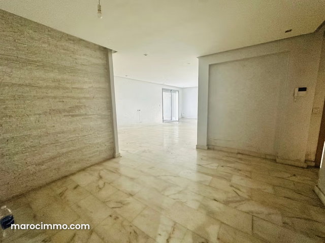 Appartement de Prestige en Rez de Jardin avec Jardin Privatif — 4
