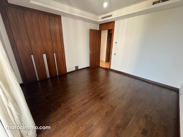 3 Bedroom Apartment for Rent with Servant's Room — 2