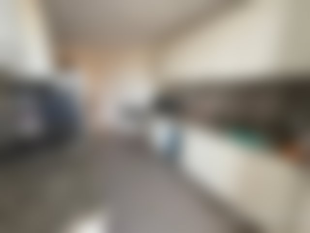شقة مشرقة للبيع في دار بوعزة مع تراس ومسبح — 5