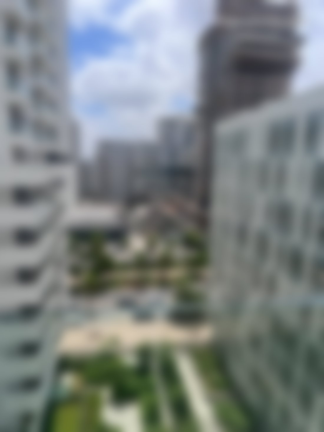 شقة فاخرة مع شرفة للإيجار في كازابلانكا فايننس سيتي