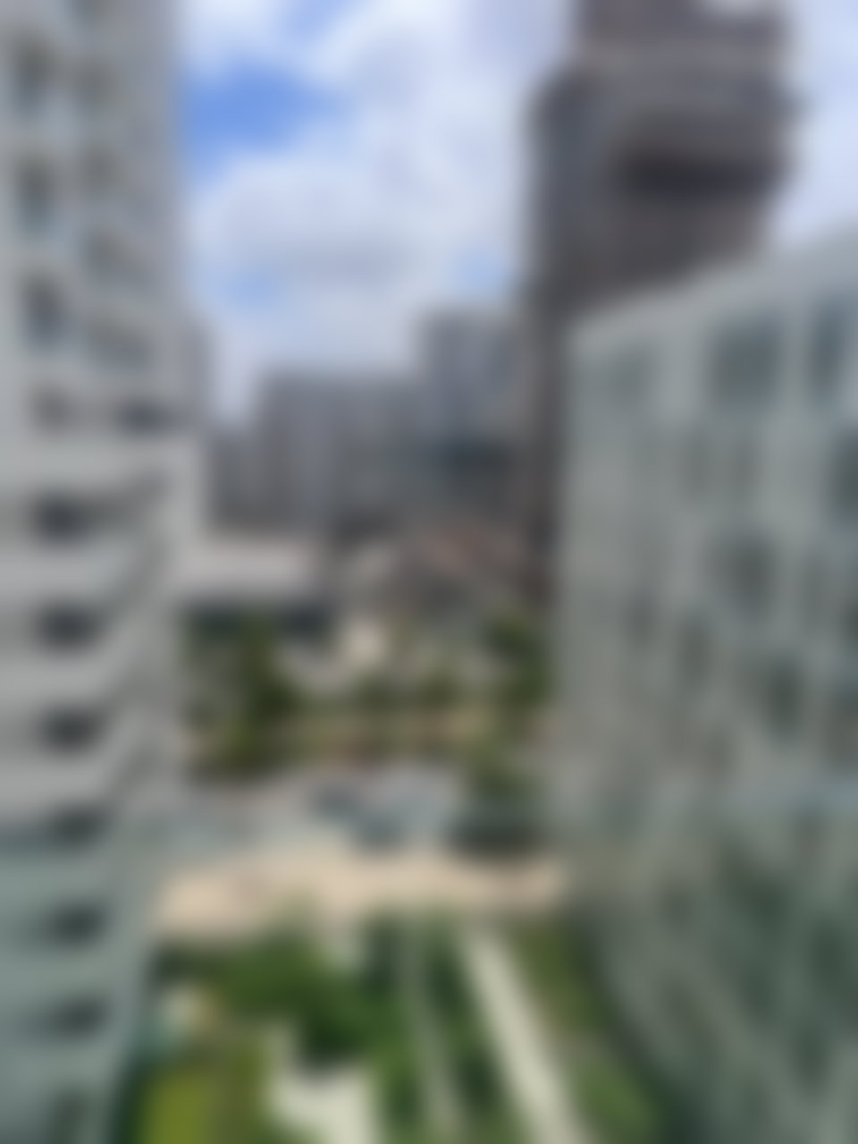 شقة فاخرة مع شرفة للإيجار في كازابلانكا فايننس سيتي
