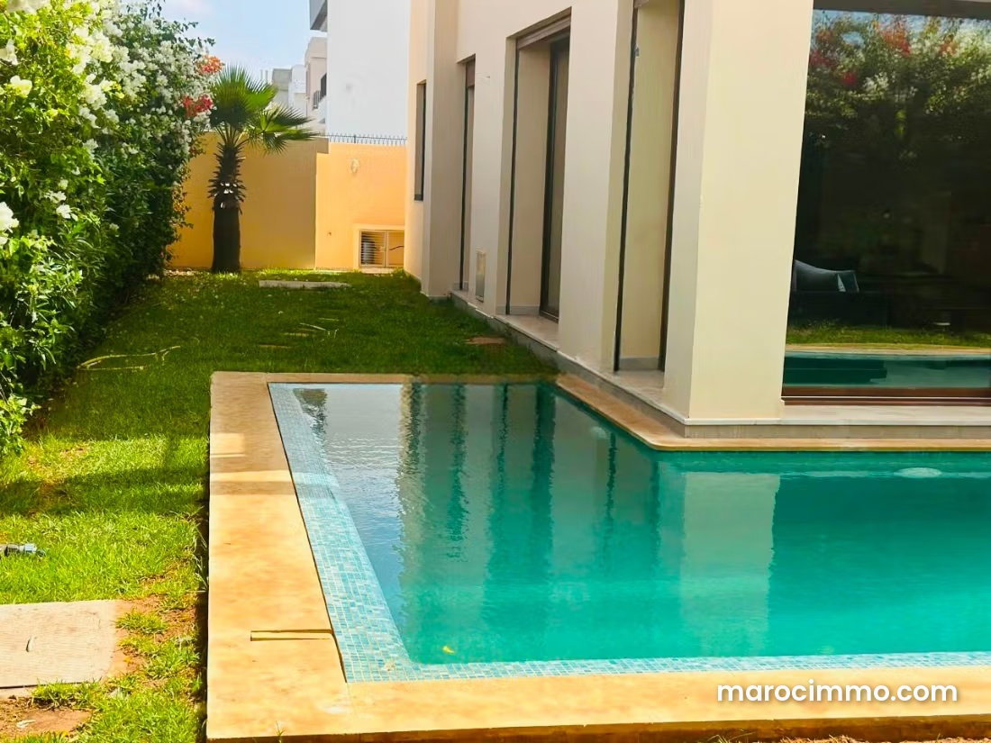 Villa 5 chambres avec piscine à louer, Dar Bouazza — Dar Bouazza