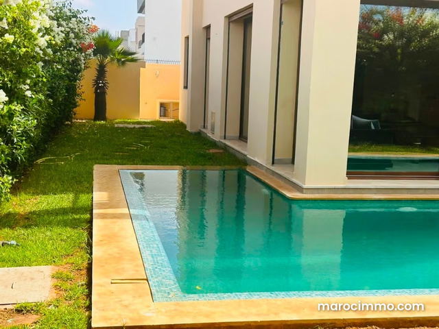 Somptueuse villa à louer à Dar Bouazza. 7 pièces. Bien meublé — Dar Bouazza
