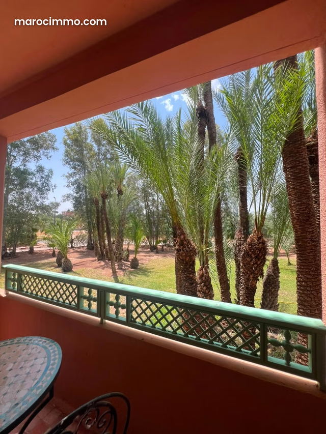 Duplex Spacieux 383m² avec grand jardin privatif — Marrakech