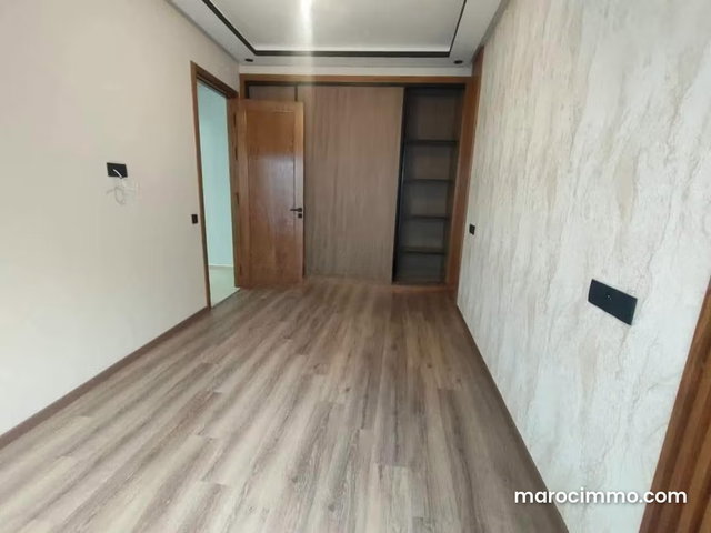 Studio vide Hôpitaux TRAM Hermitage — 5