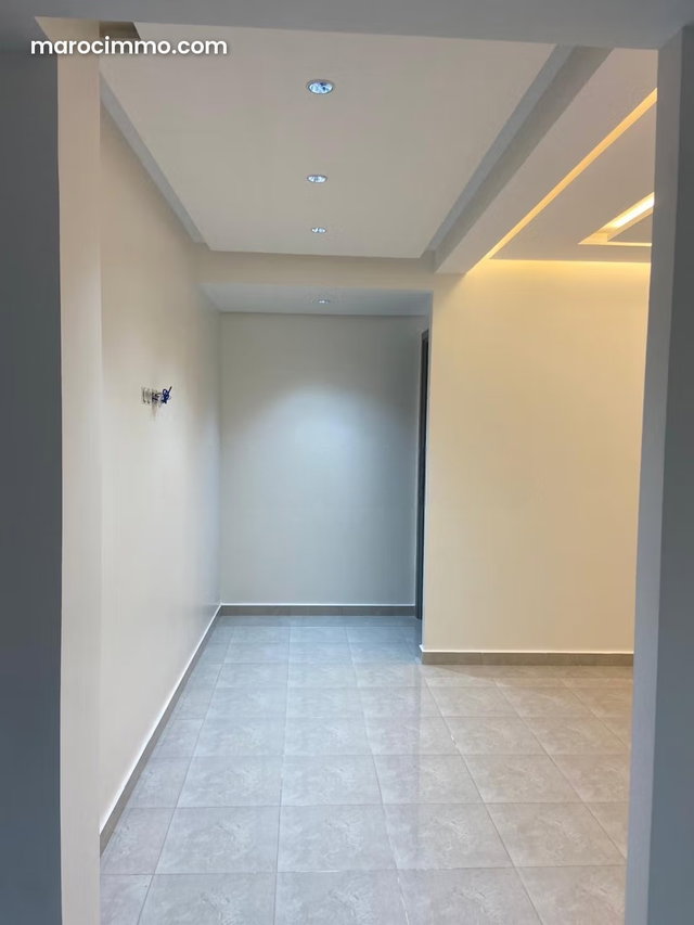 Appartement en location à Marjane. 2 chambres. Cuisine bien équipée — 4