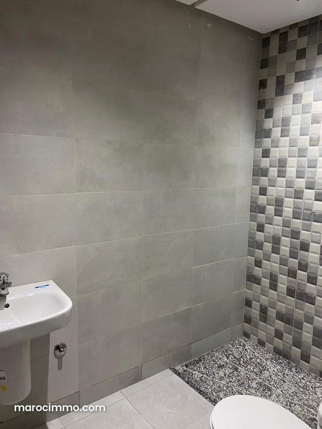Appartement en location à Marjane. 2 chambres. Cuisine bien équipée — 2