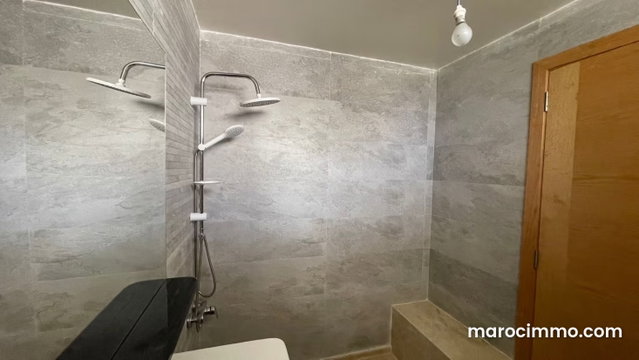 Rent a Triplex in Harhoura. 5 bedrooms. Pool, air conditioning — 4