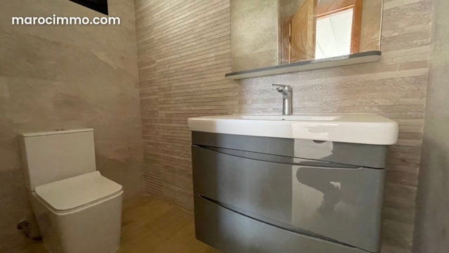 Rent a Triplex in Harhoura. 5 bedrooms. Pool, air conditioning — 2