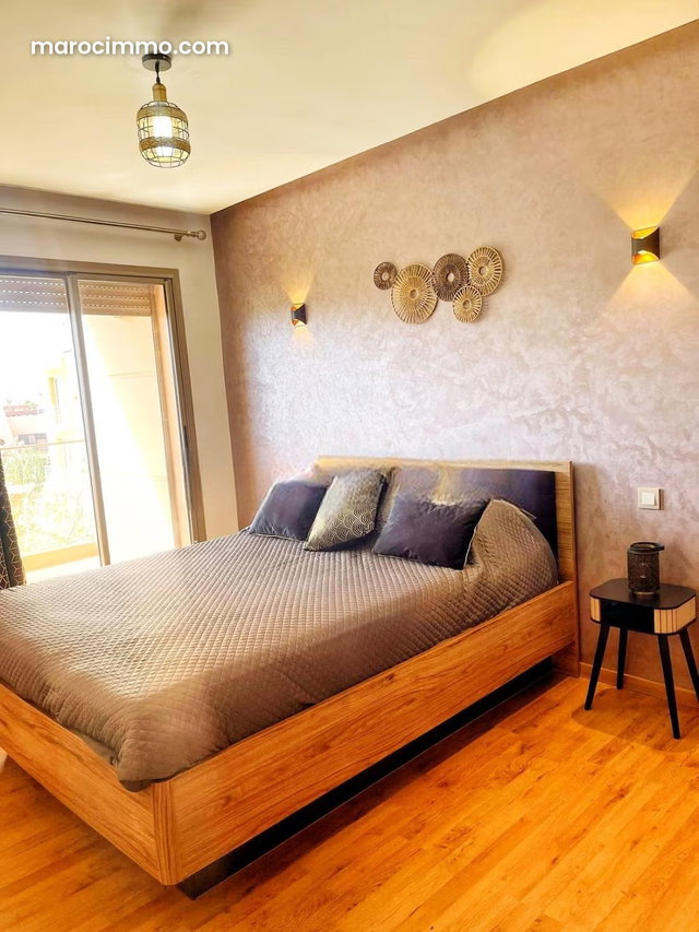 Modern 2-Bedroom Apartment with Pool in Residence — 5