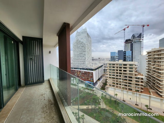 Appartement en location à Casablanca Finance City. 3 pièces. Porte blindée et chauffage central — 3