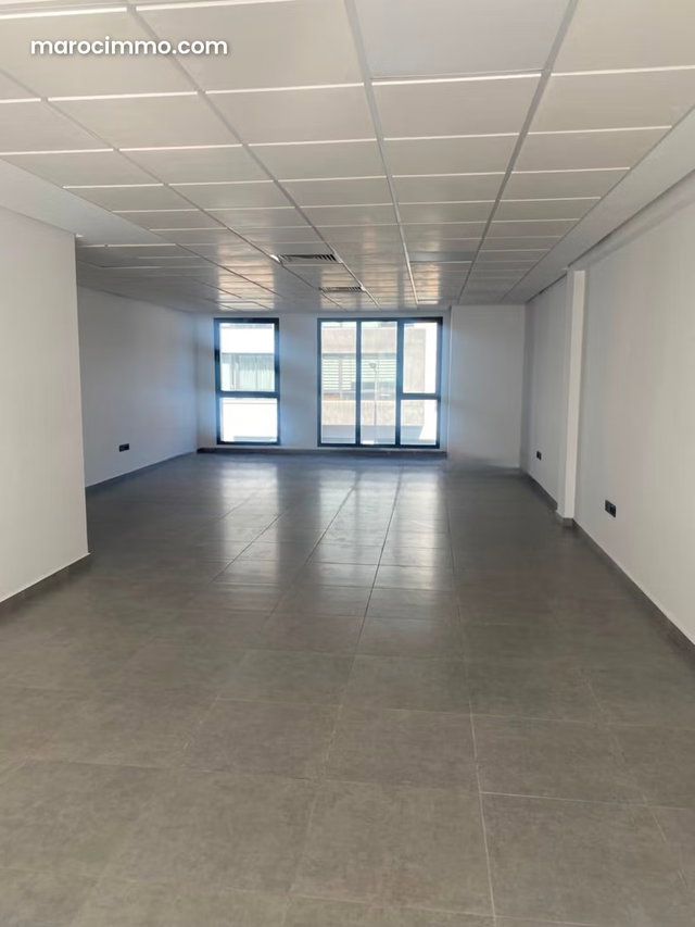 Plateaux de bureaux à louer –Riviera — 2