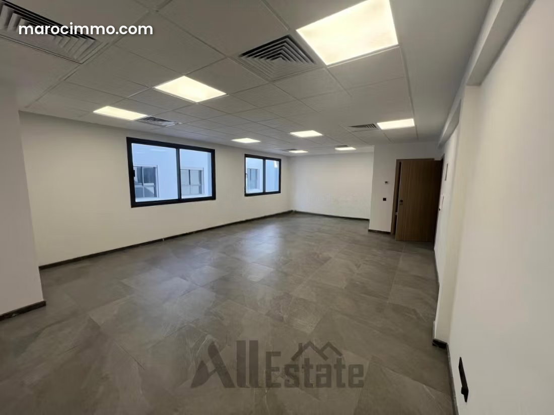 Bureau 54 m² à louer Sidi Maarouf Casablanca — Casablanca