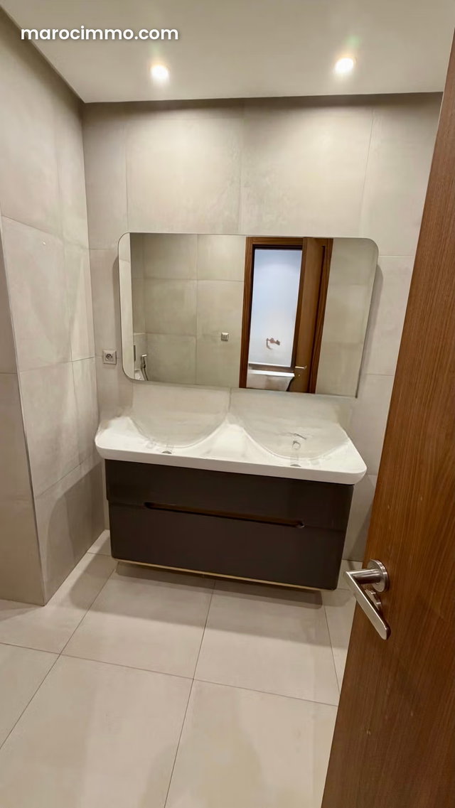À Louer – Superbe Rez de Jardin de Prestige à Rabat Square, Souissi — 5