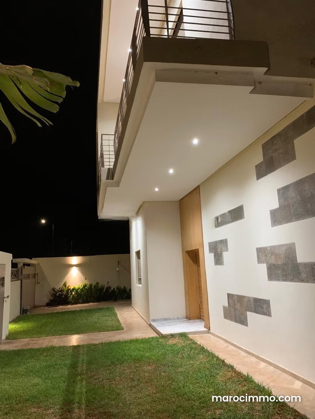 Villa contemporaine de prestige à louer — 5