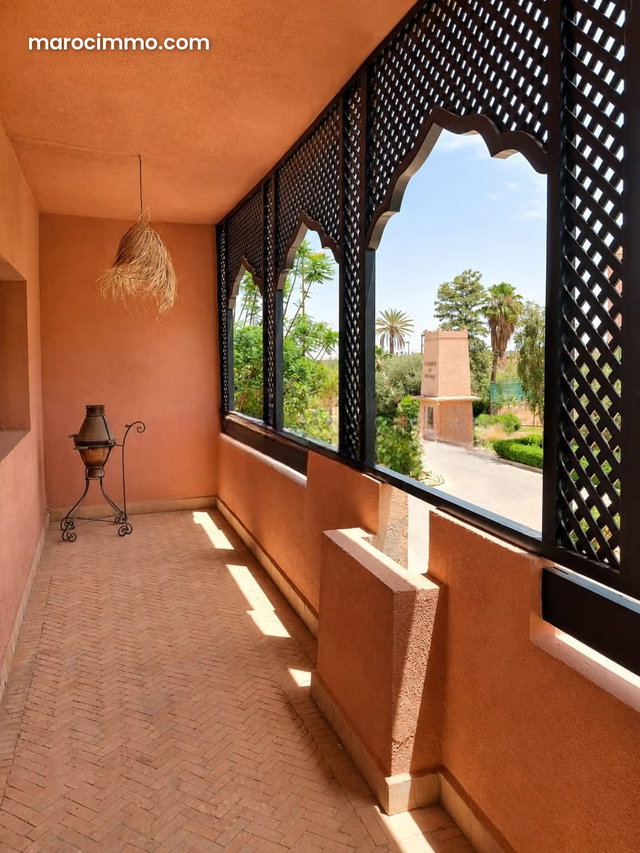Appartement 2 chambres avec grande terrasse — 5