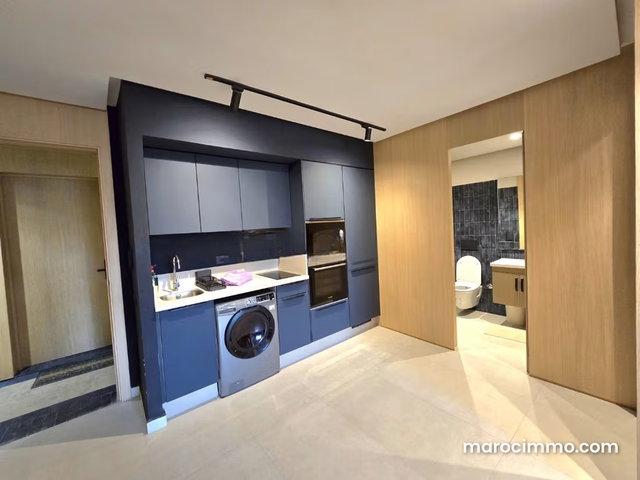 Studio meublé neuf, terrasse 10m², Oasis — 4