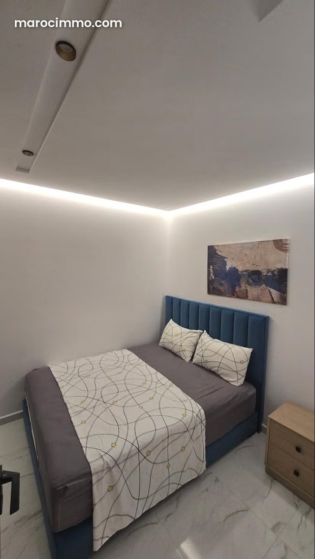 Bel appartement en location à M'Diq. Surface de 80 m². Meublé — 2