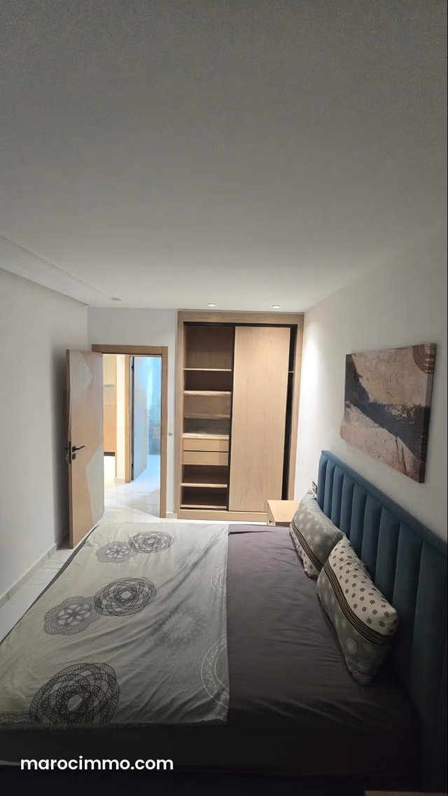 Bel appartement en location à M'Diq. 2 belles chambres. Meublé — 5