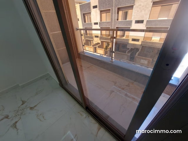 3-Bedroom Apartment with Living Room — 5