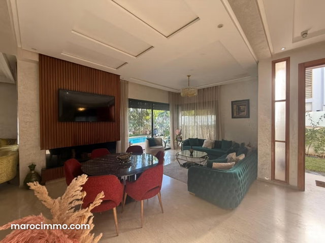 BELLE Villa à vendre à BOUSKOURA — 2