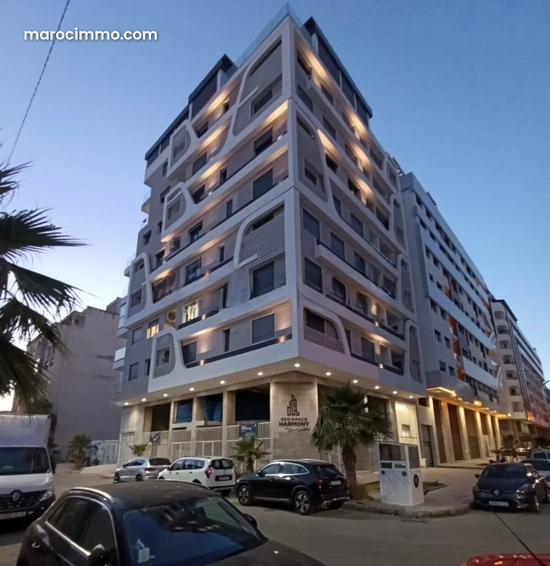 محل تجاري عصري للإيجار بحي الإداري في طنجة — طنجة
