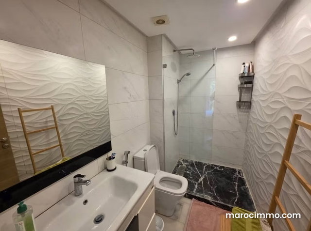 Vente d'un bel appartement à Dar Bouazza. 2 chambres. Bien meublé — 5