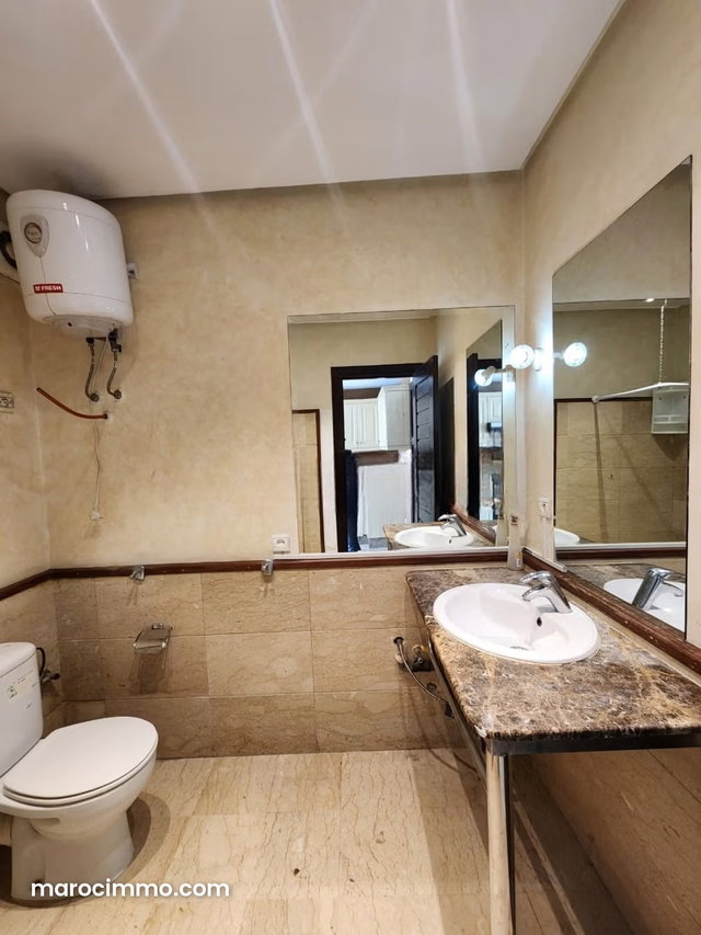 Studio loft vide 30m2 à mers sultan 2pas tramway — 3