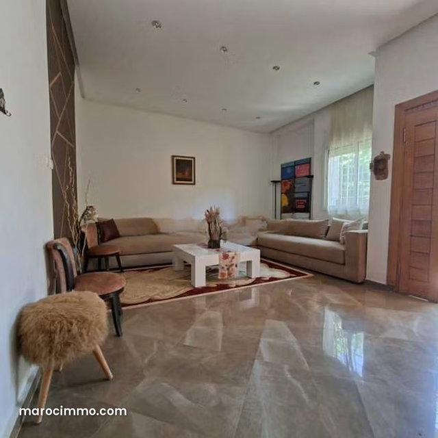 Villa à Vendre de 200.0 m² à Casablanca, Oulfa — 5