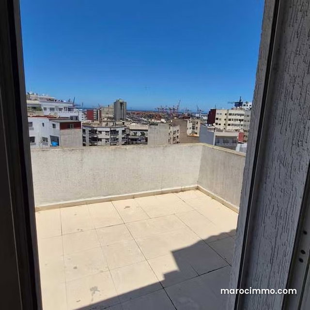 Bureau à Louer de 91.0 m² à Casablanca, Belvedere Roches Noires — 2