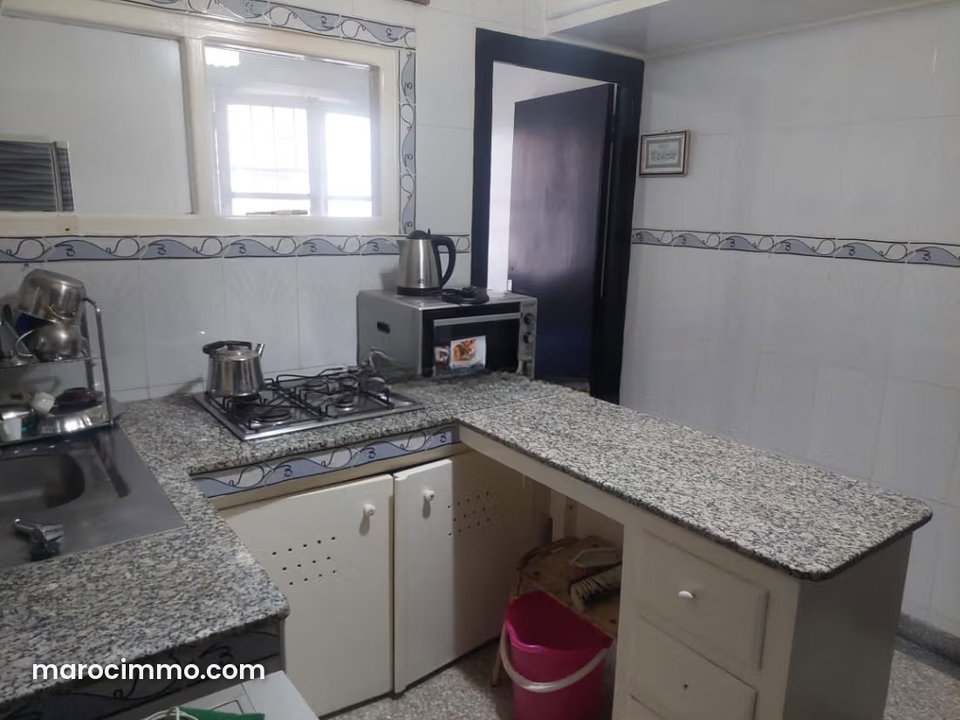 Joli apart meuble ain sebaa 3200 dh 1 etg