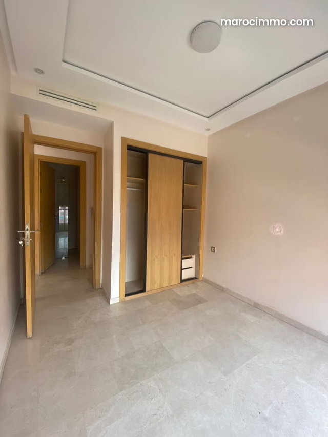 Location d'un appartement à Gueliz. 1 pièce. Ascenseur — 5