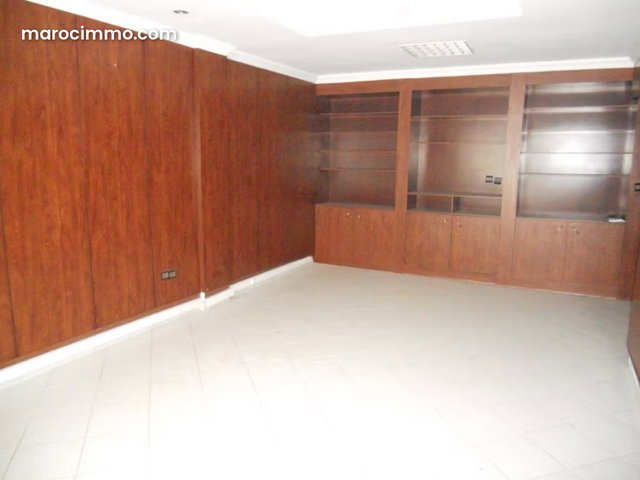 Plateau de bureau à louer à MAARIF — 2