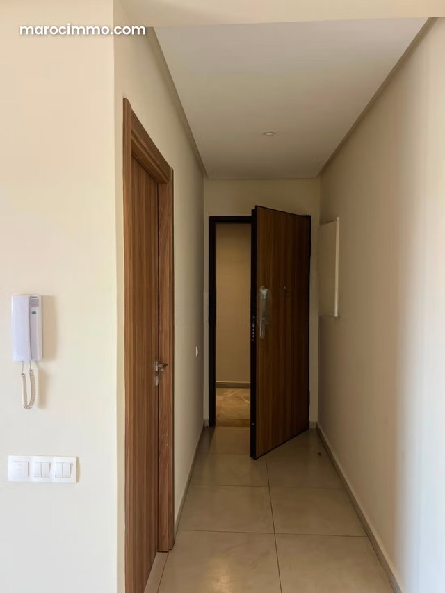 Studio for Sale 49m2 Near Train Station 3min Walk — 3
