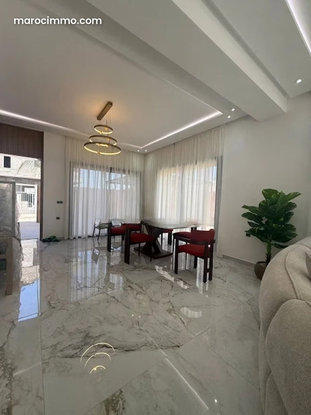 Très jolie villa bien meublée avec piscine — 4