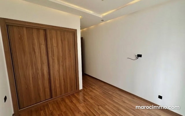 Magnifique appartement avec grandes terrasses – Résidence Majorelle, El Menzeh — 3