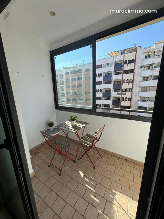 Appartement MEUBLÉ à louer sur Bd ZIRAOUI — 4