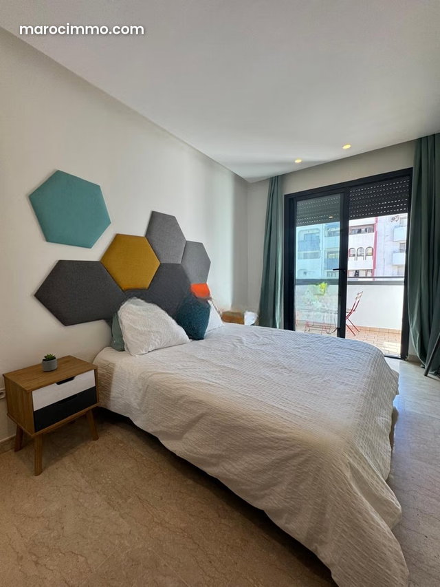 Appartement MEUBLÉ à louer sur Bd ZIRAOUI — 3