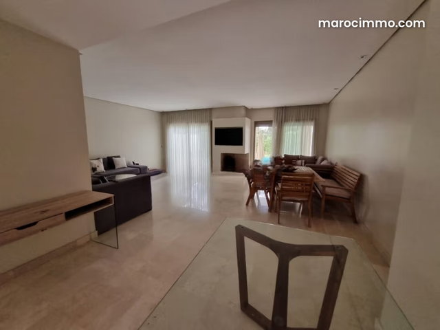 Villa a louer semi meublee prestigia — 2