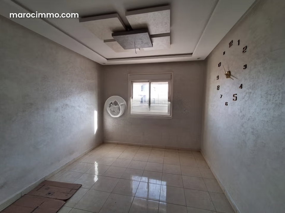 Appartement à vendre 57 m², 3 chambres Errahma Dar Bouazza